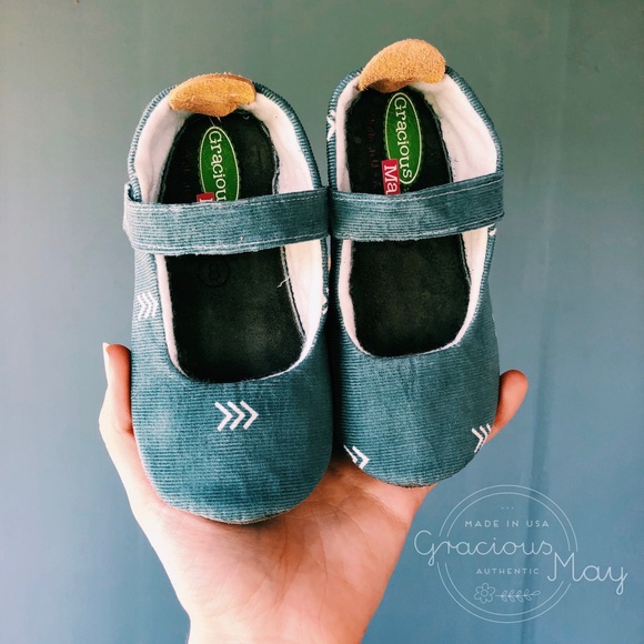 Gracious May Shoes Girls Size 1 2 3 4 5 6 7 8 9 10 - Picture 1 of 6